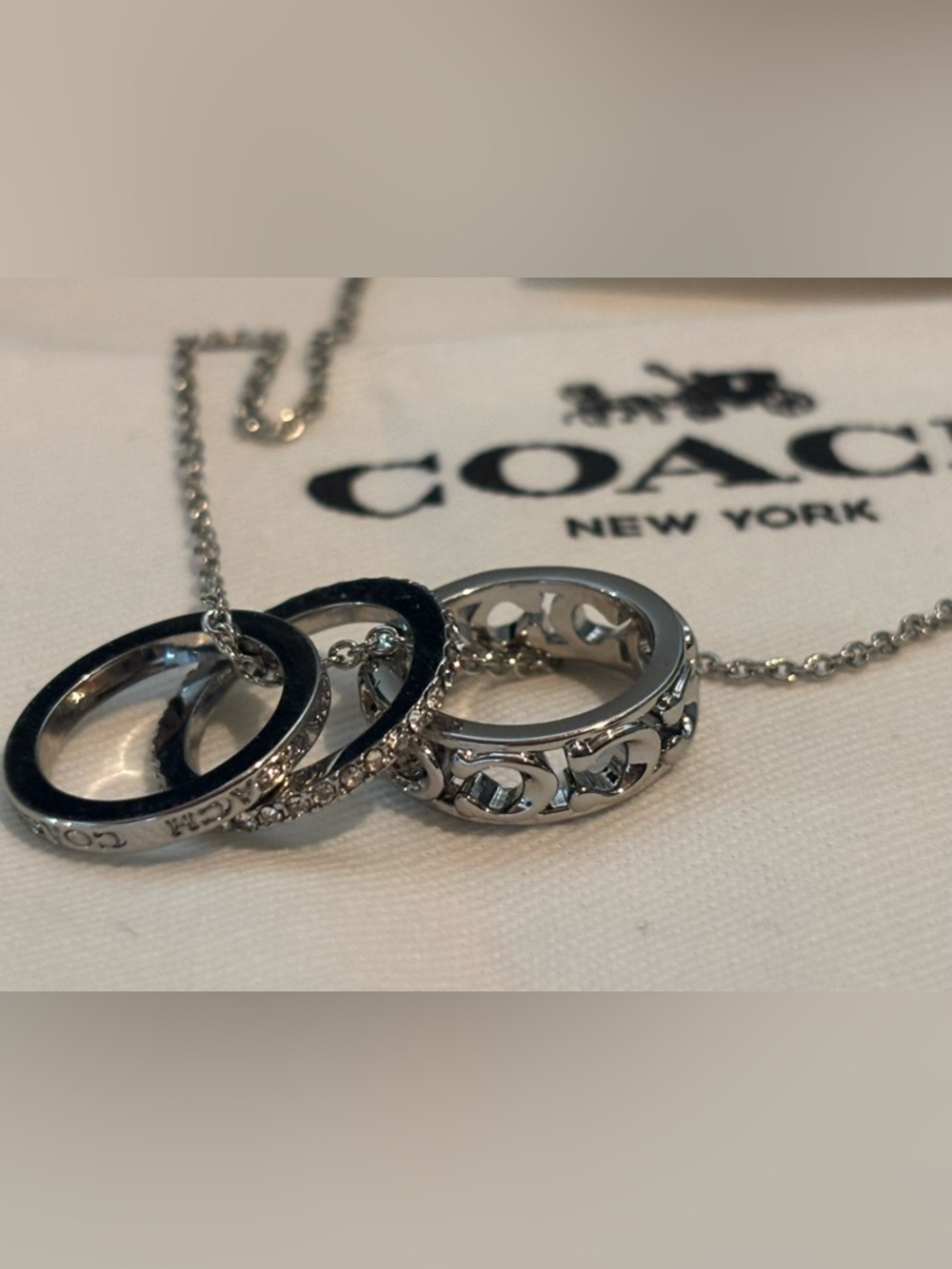✨ Coach Triple Ring Pendant Necklace Silver Tone NWT ✨ - Picture 16 of 16